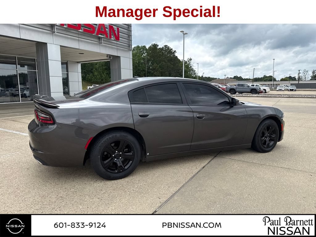 Used 2021 Dodge Charger SXT w/ Leather Interior Group RWD image 9