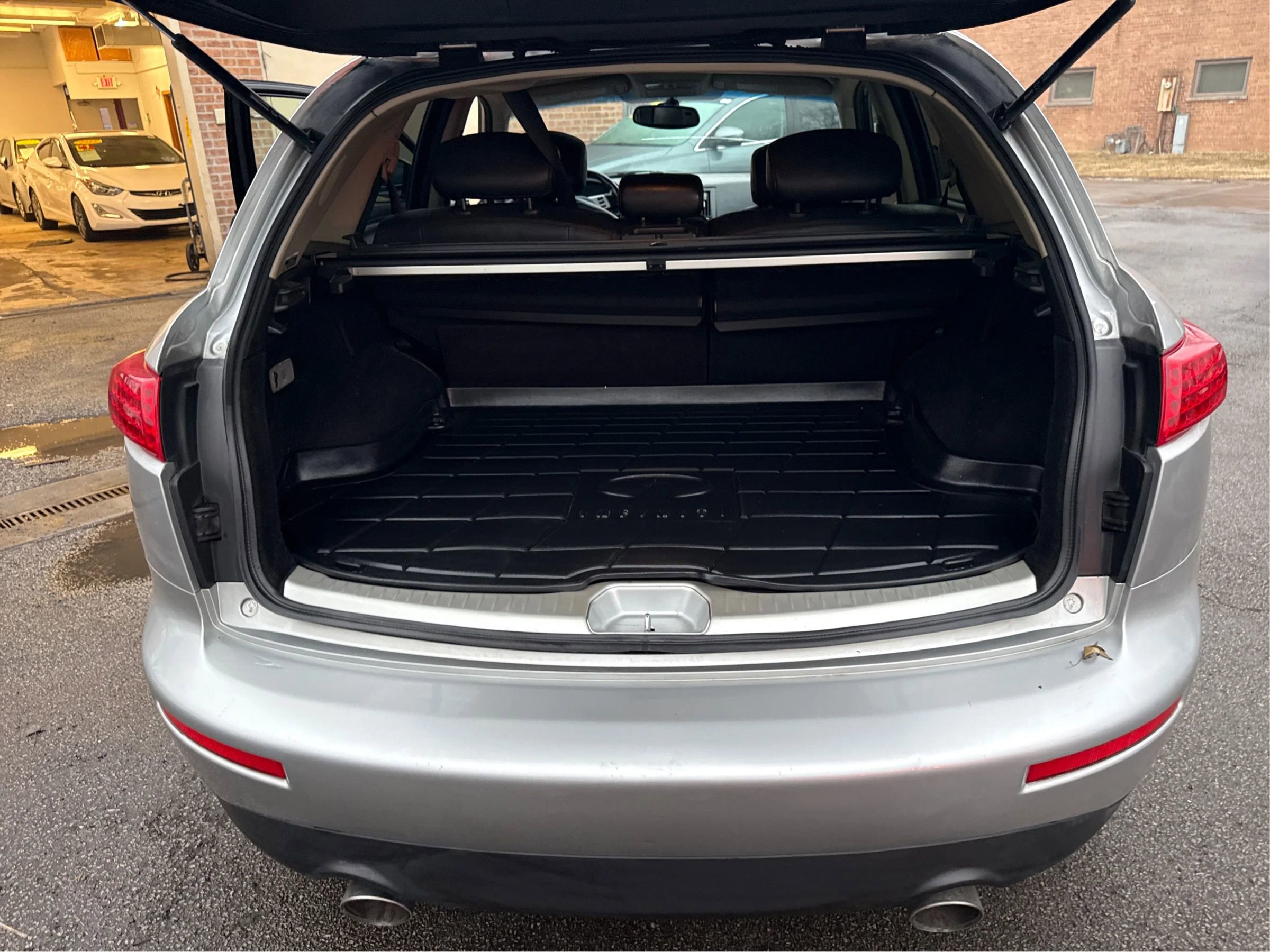 Used 2005 INFINITI FX35 AWD w/ (P01) Touring Pkg image 15