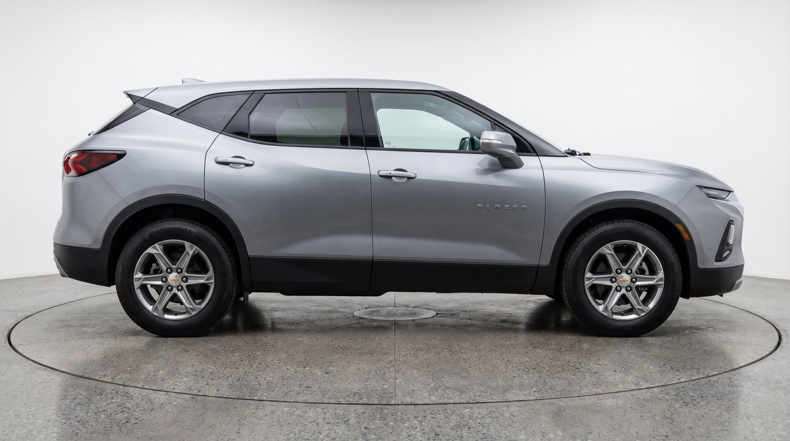 Used 2025 Chevrolet Blazer LT image 11