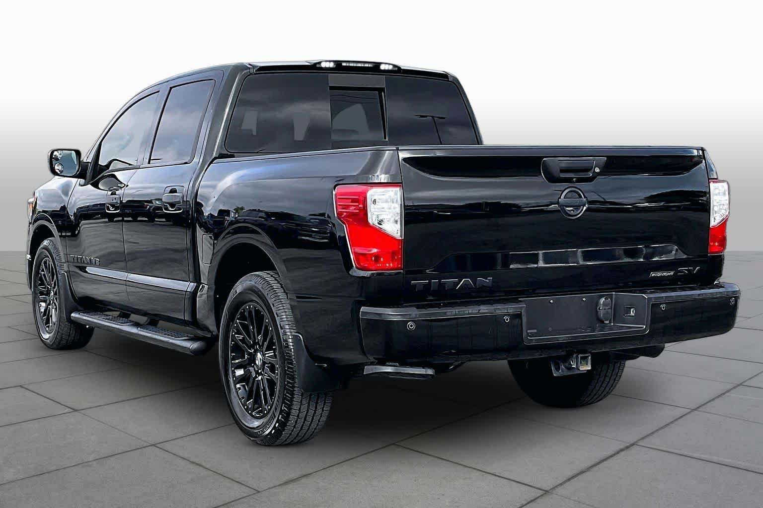 Used 2019 Nissan Titan SV w/ SV Convenience Package RWD image 12