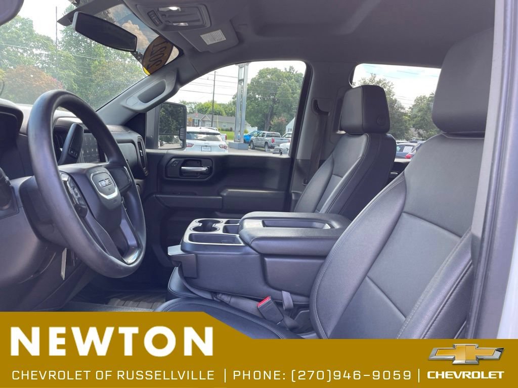 Used 2021 GMC Sierra 3500 4x4 Crew Cab w/ Convenience Package image 4