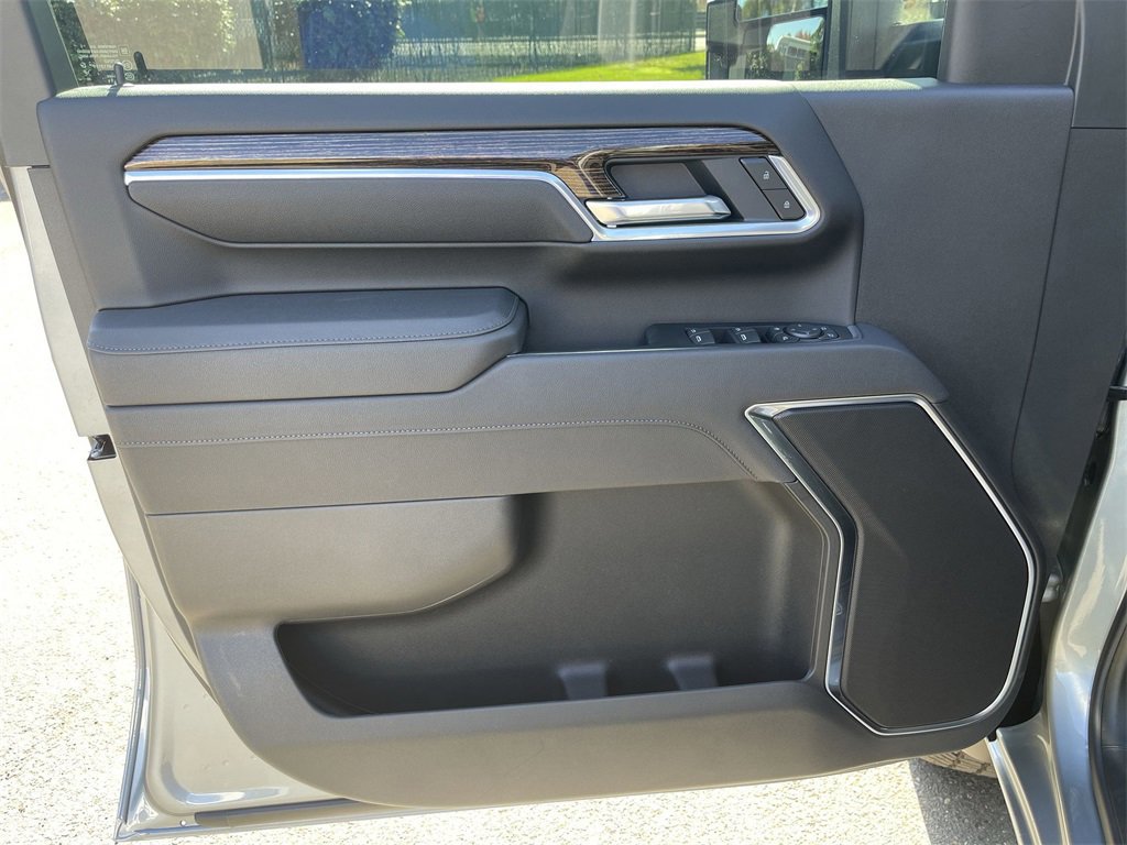 New 2026 GMC Sierra 2500 SLE w/ SLE Value Package; image 22
