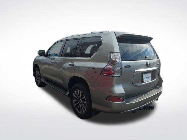 Used 2020 Lexus GX 460 Luxury w/ Accessory Package AWD/4WD image 11