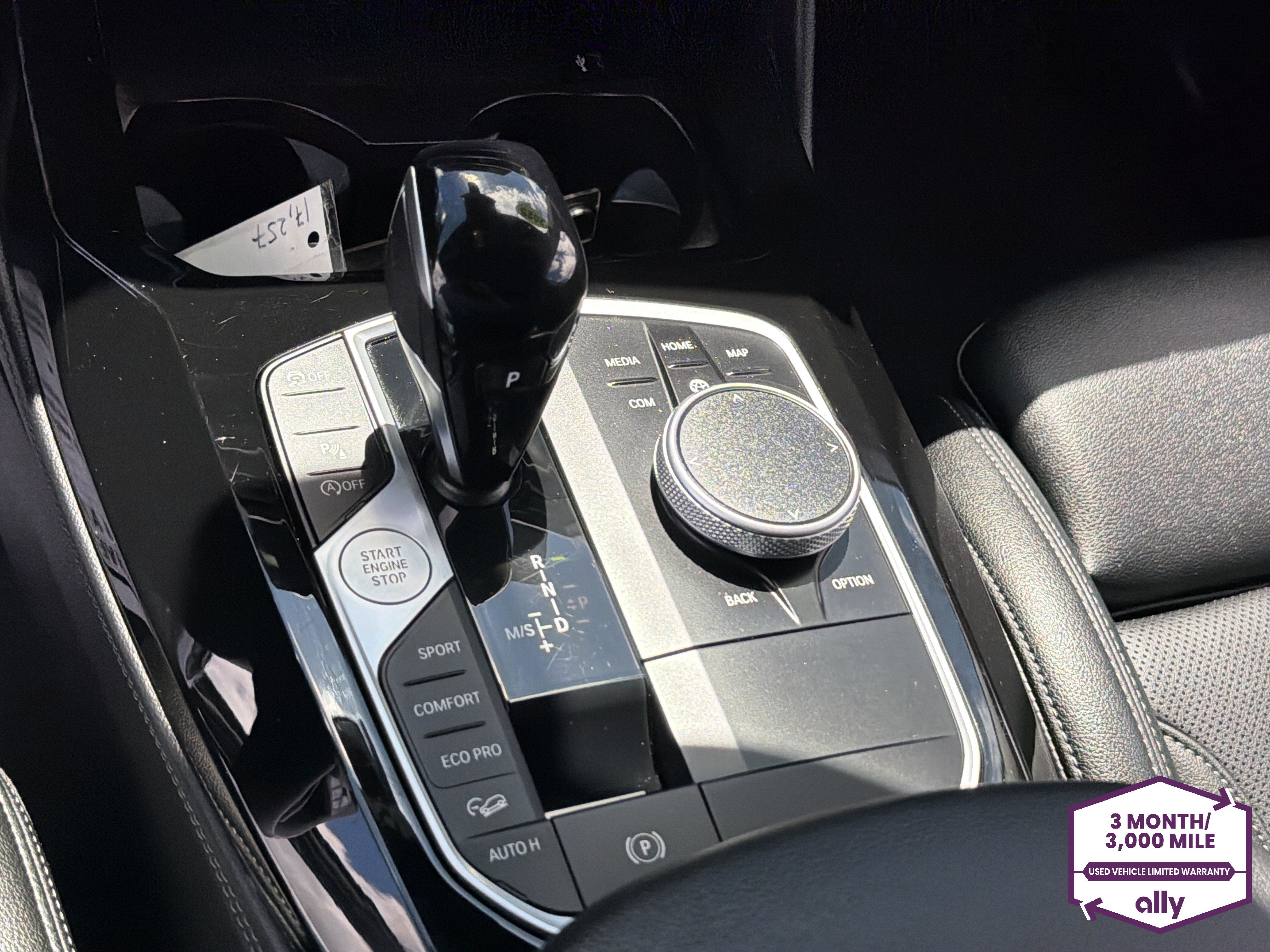 Used 2025 BMW X4 xDrive30i AWD/4WD image 23