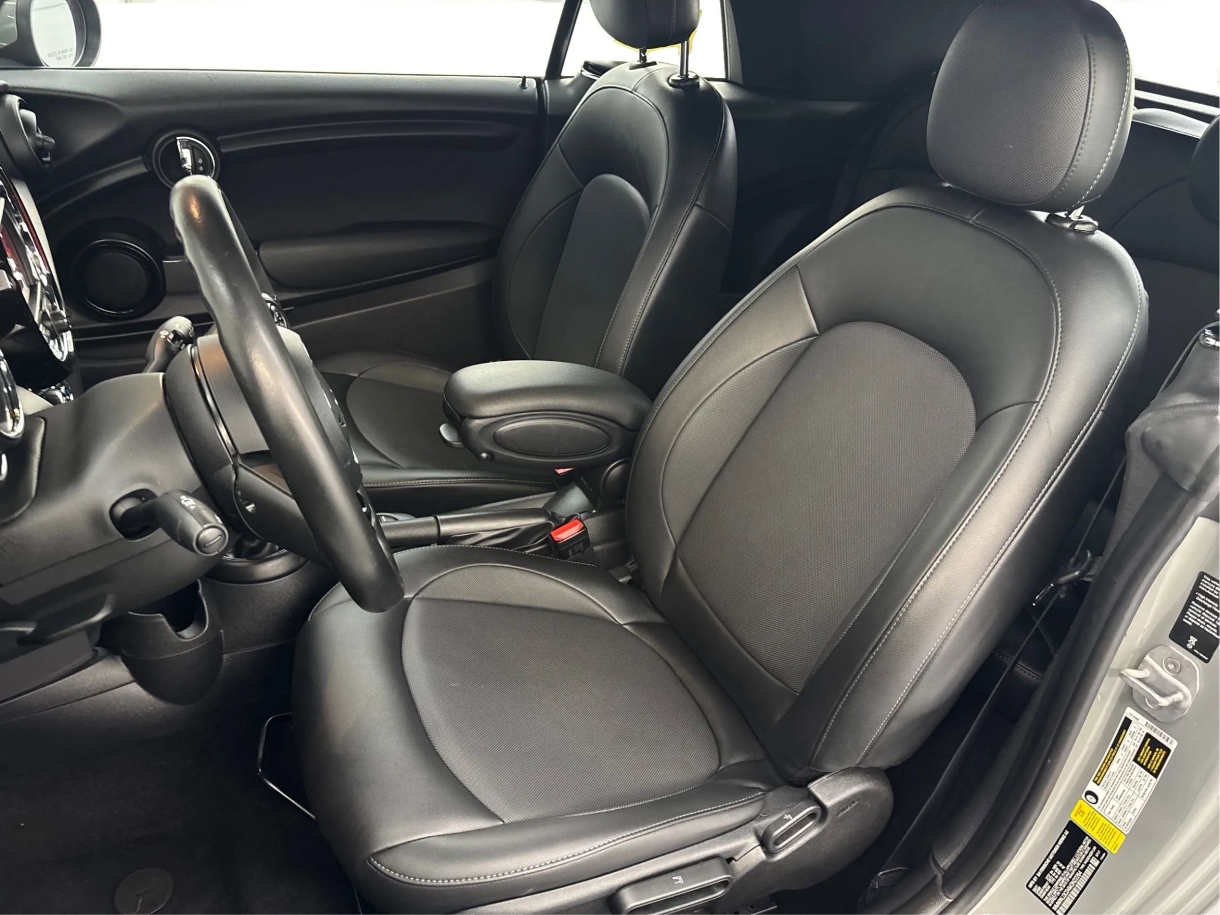 Used 2021 MINI Cooper Convertible image 13