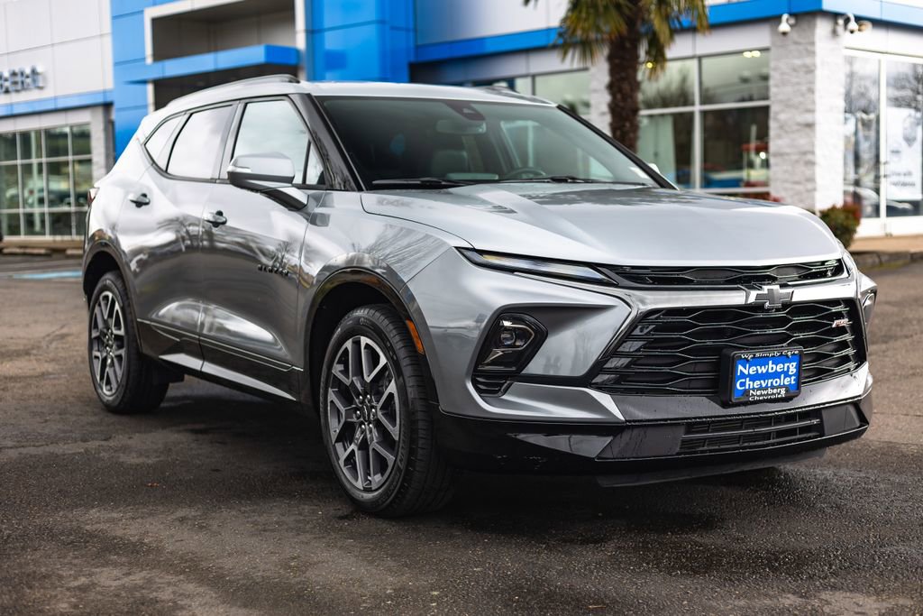 Used 2025 Chevrolet Blazer RS image 7