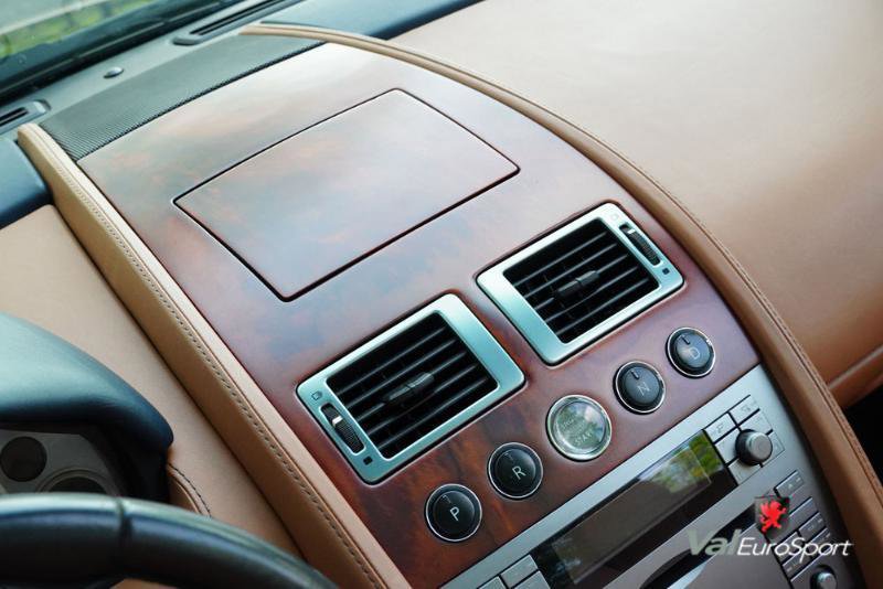 Used 2006 Aston Martin DB9 Volante image 5