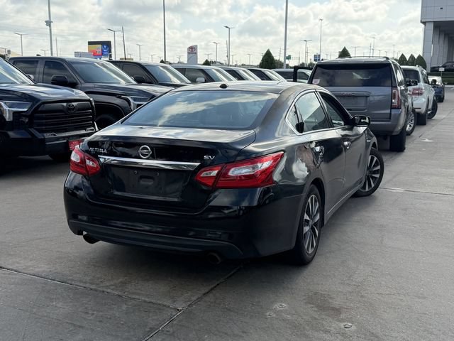 Used 2017 Nissan Altima 2.5 SV FWD image 5