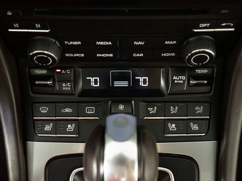 Certified 2018 Porsche 911 Carrera 4S image 17