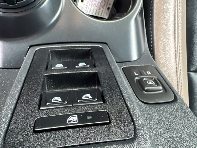 Used 2024 Ford Bronco Wildtrak AWD/4WD image 31