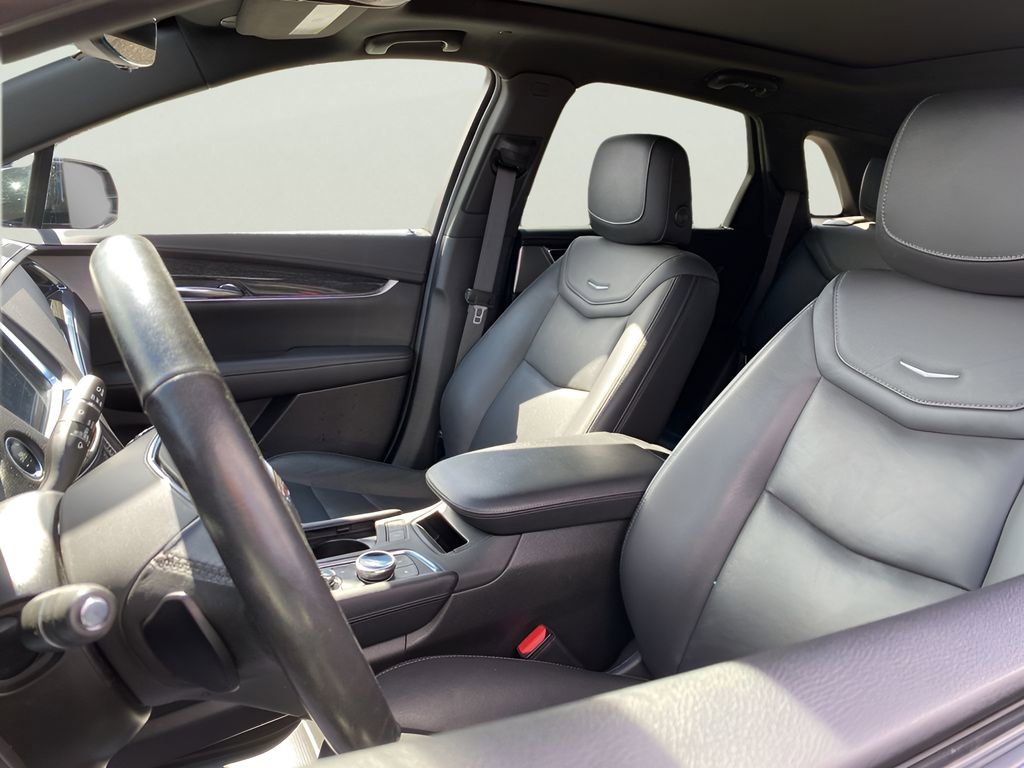 Used 2021 Cadillac XT5 Premium Luxury image 14