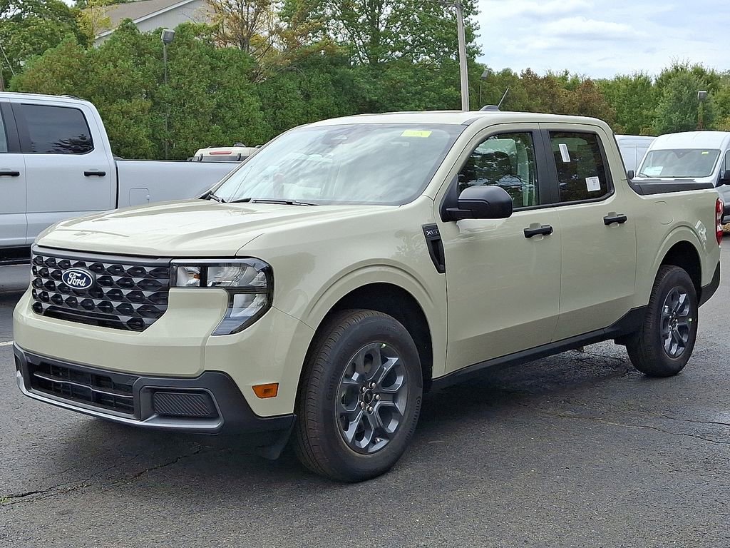 New 2025 Ford Maverick XLT FWD image 2