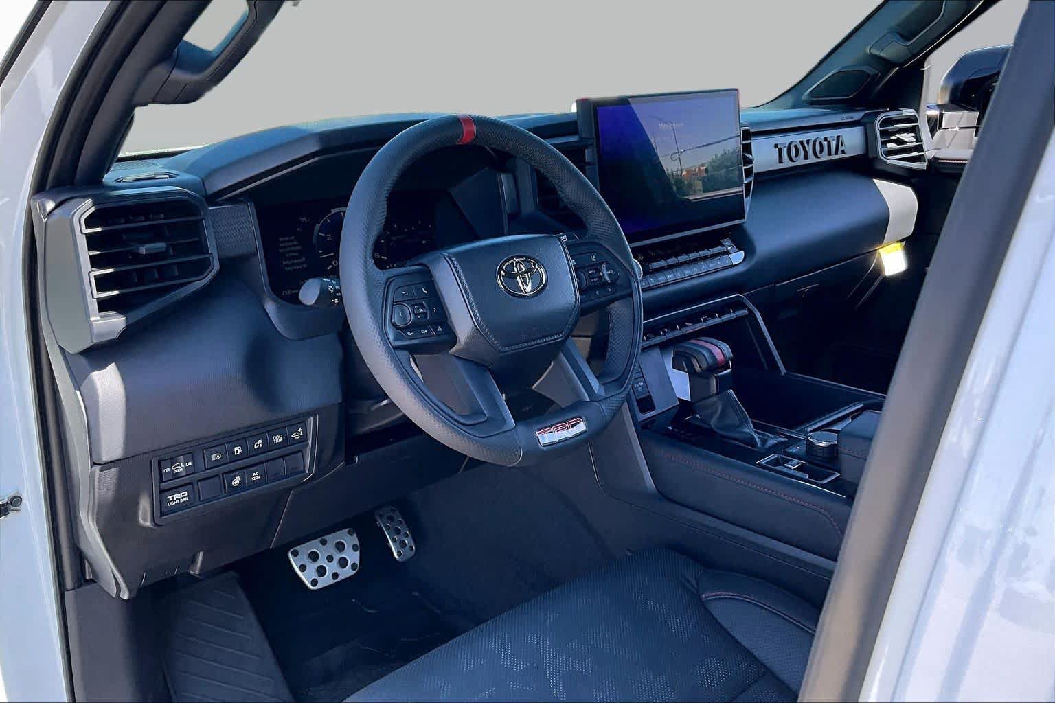 Used 2026 Toyota Sequoia TRD Pro AWD/4WD image 33