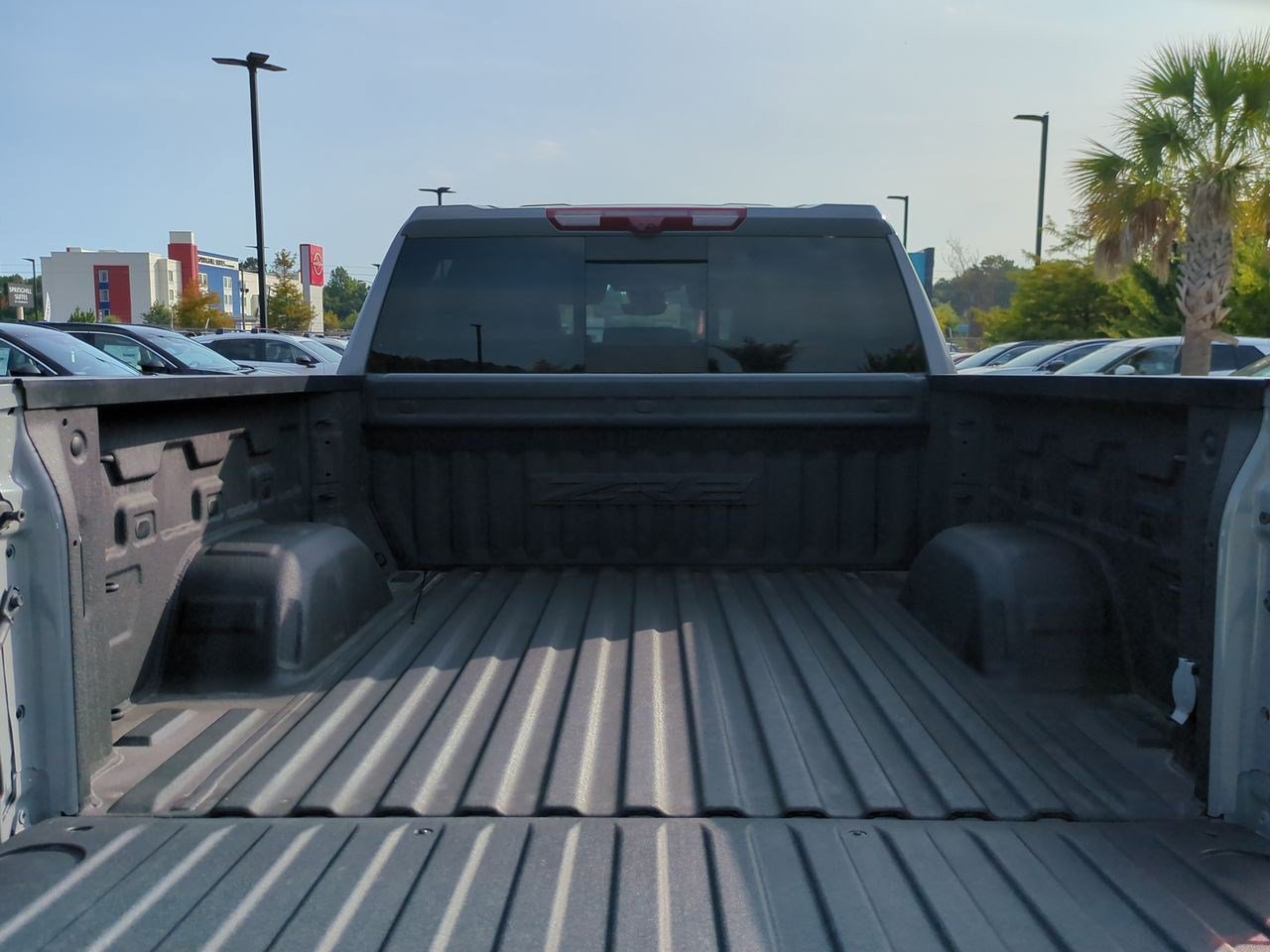Used 2024 Chevrolet Silverado 1500 ZR2 w/ Technology Package AWD/4WD image 33