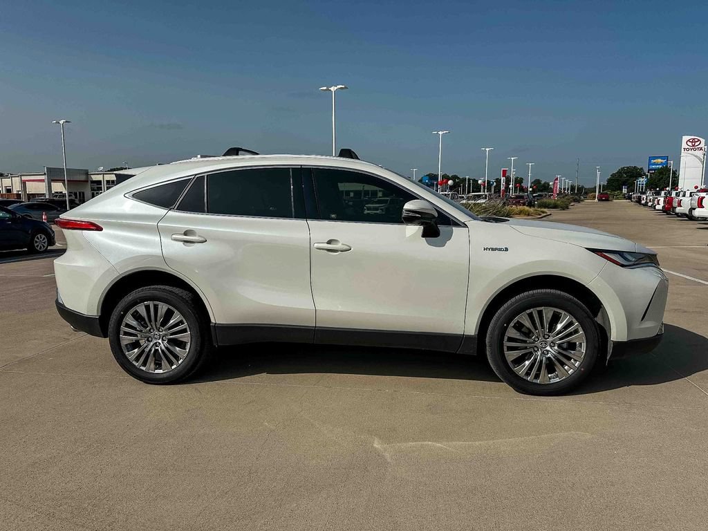 Certified 2021 Toyota Venza Limited w/ Advanced Technology Package AWD/4WD image 2