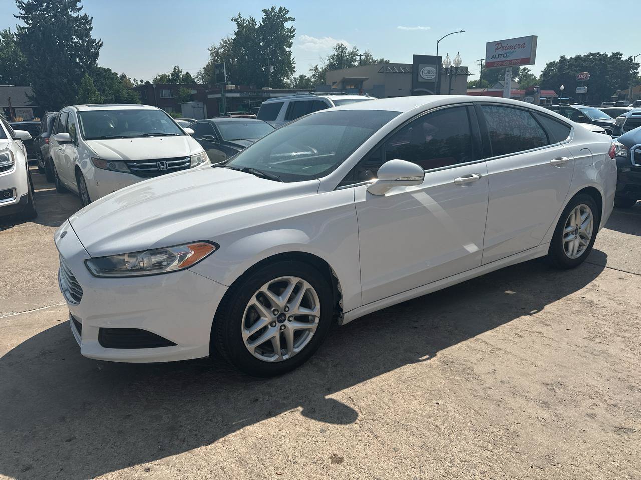 Used 2015 Ford Fusion SE FWD image 1