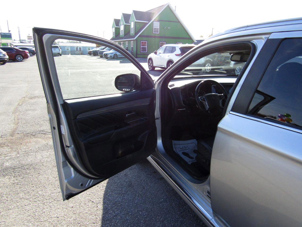 Used 2022 Mitsubishi Outlander SEL AWD/4WD image 15