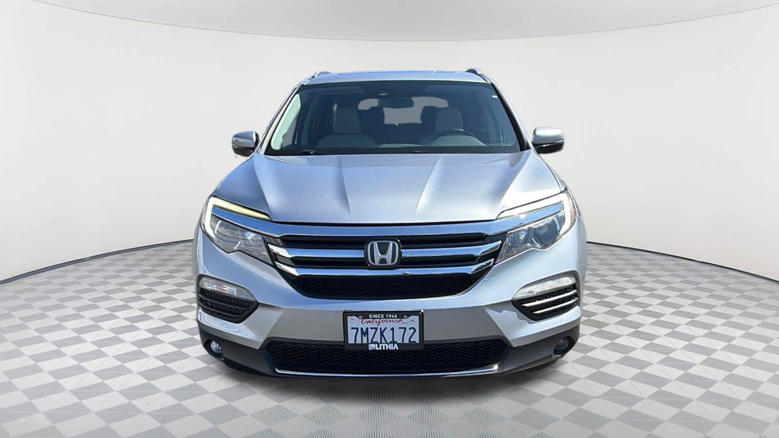 Used 2016 Honda Pilot Touring image 2