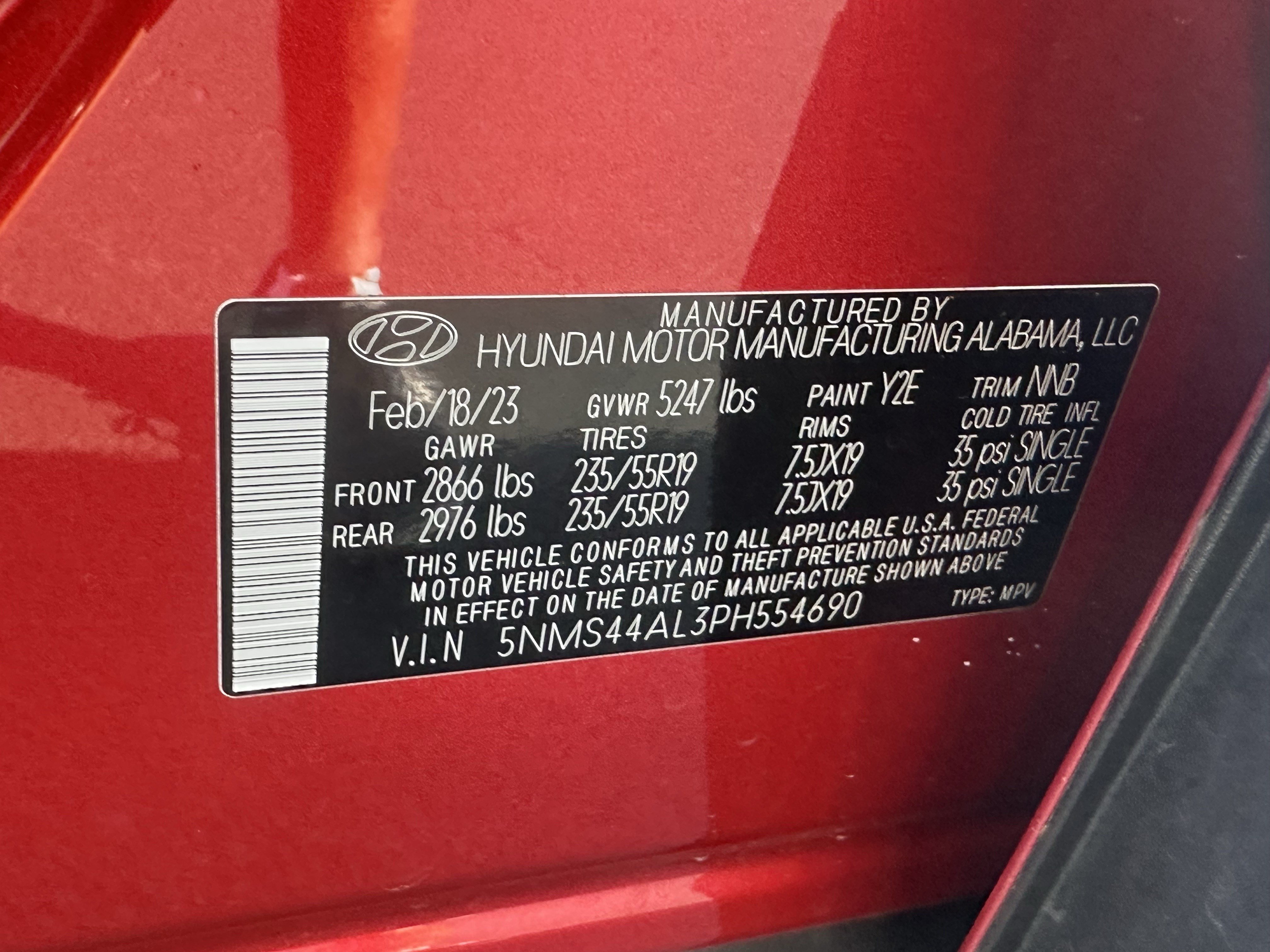 Used 2023 Hyundai Santa Fe Limited w/ Cargo Package FWD image 32