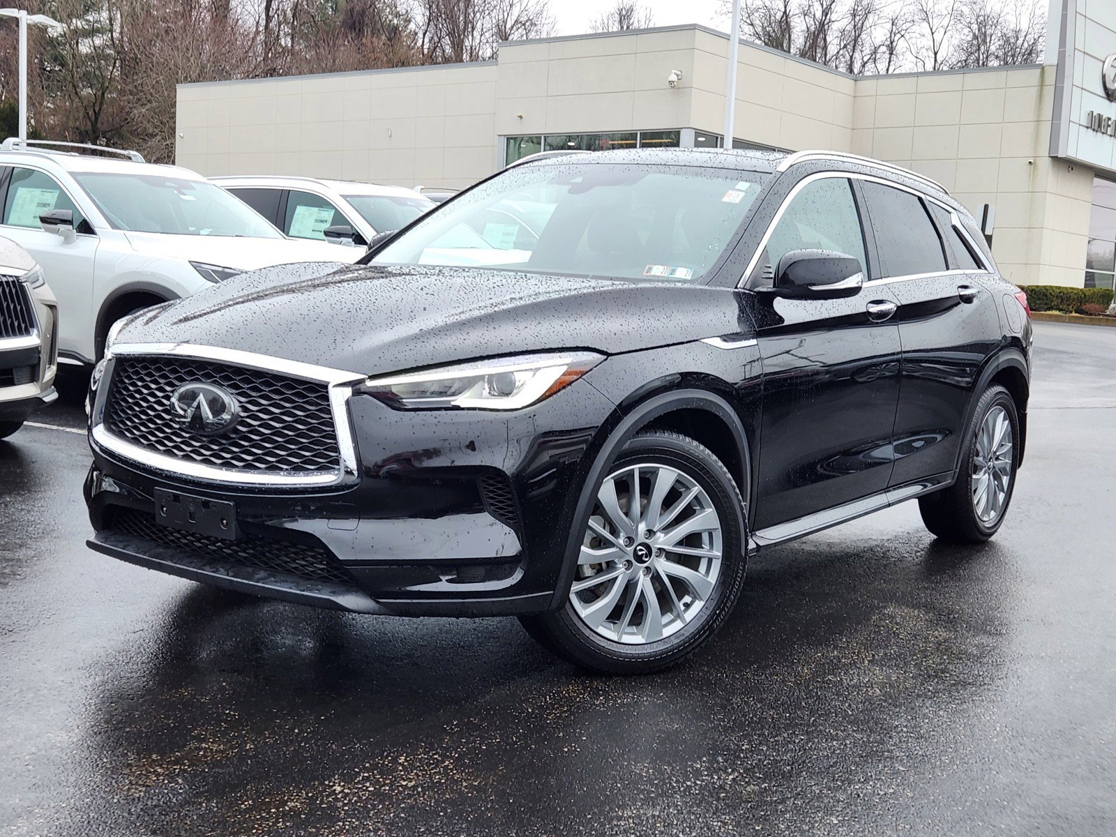 Used 2023 INFINITI QX50 Luxe image 1