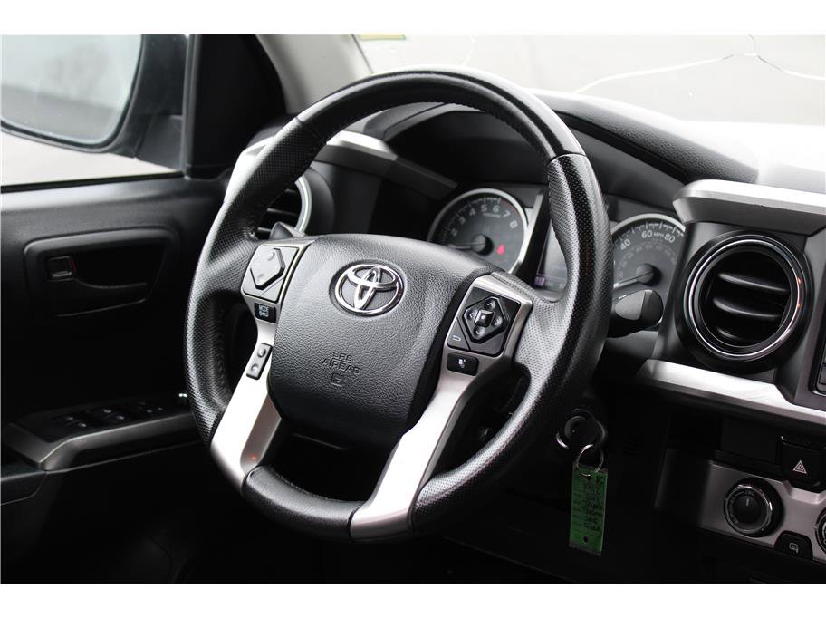 Used 2017 Toyota Tacoma SR5 w/ Tow Package image 13