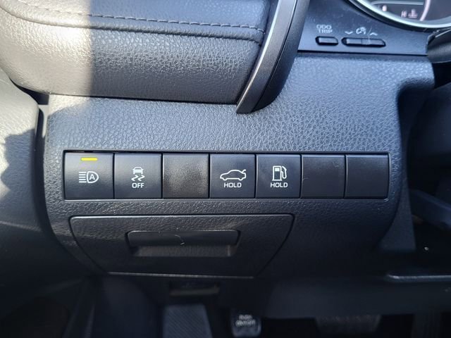 Used 2022 Toyota Camry LE image 20
