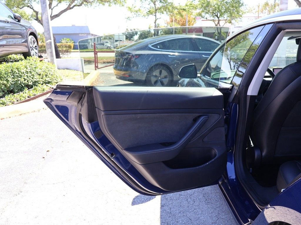 Used 2019 Tesla Model 3 Long Range image 24