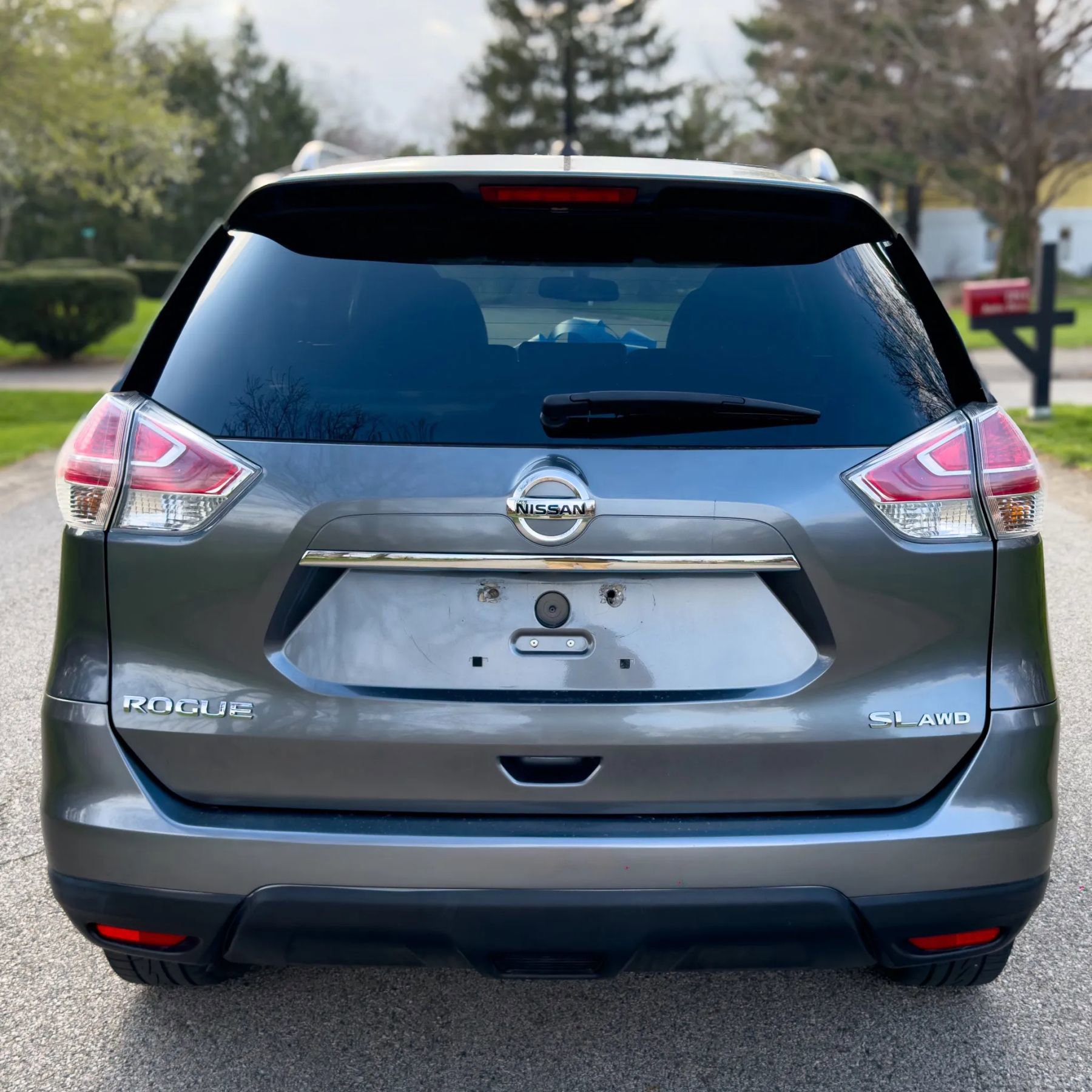 Used 2016 Nissan Rogue SV image 6