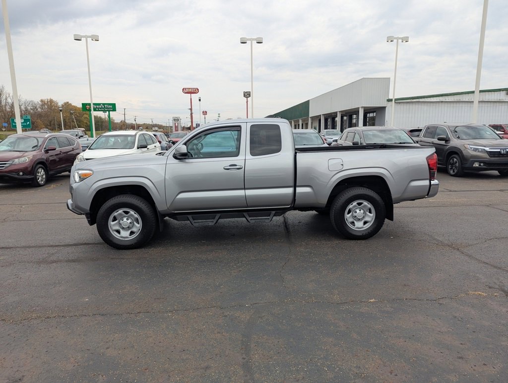 Used 2019 Toyota Tacoma SR w/ SR Convenience Package image 6