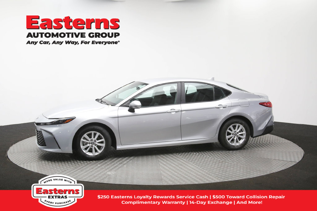 Used 2025 Toyota Camry LE FWD image 59