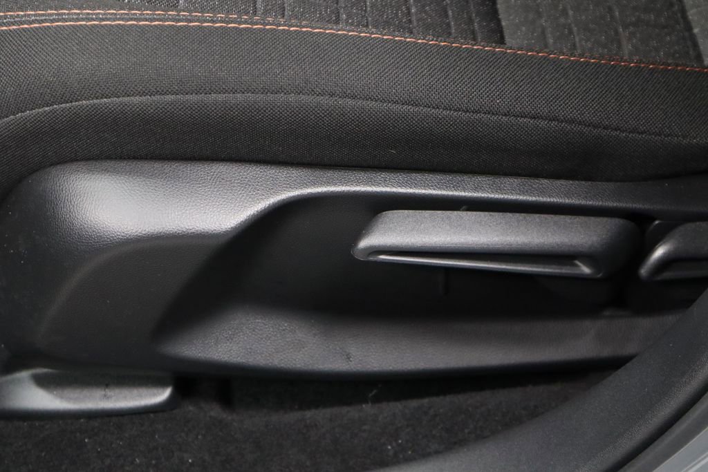 Used 2025 Honda HR-V Sport image 25