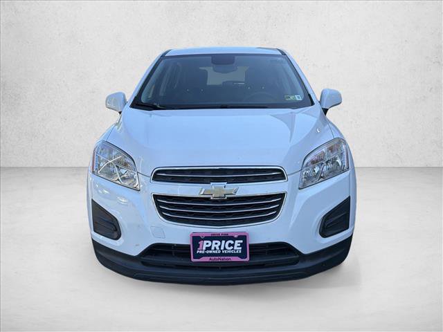 Used 2015 Chevrolet Trax LS FWD image 2