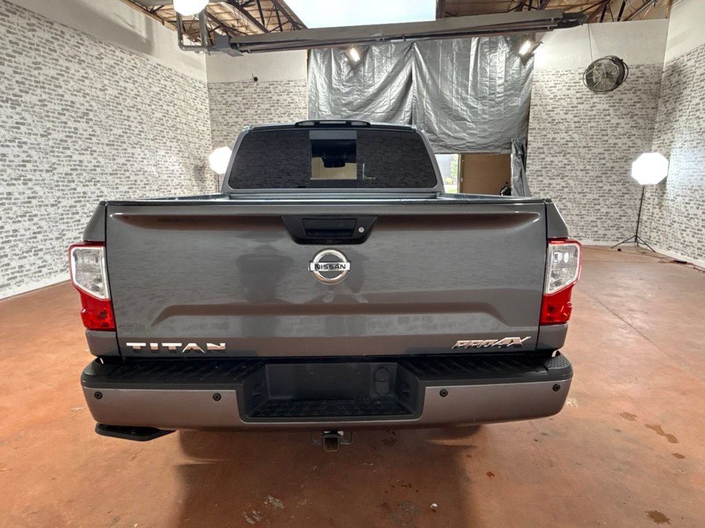 Used 2019 Nissan Titan PRO-4X w/ Pro-4x Convenience Package AWD/4WD image 6