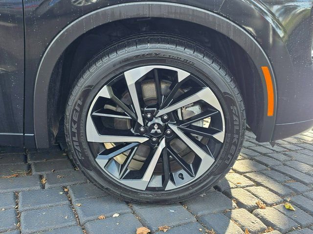 Used 2023 Mitsubishi Outlander SEL image 8