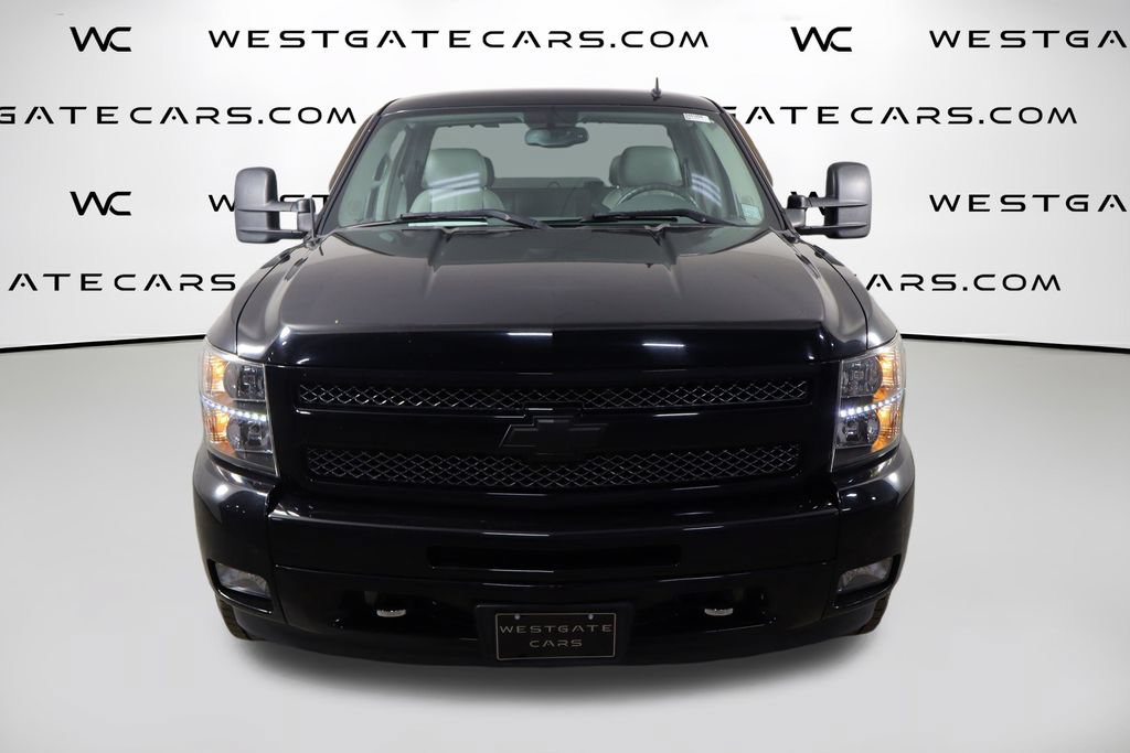 Used 2010 Chevrolet Silverado 1500 LTZ w/ Z71 Appearance Package AWD/4WD image 2