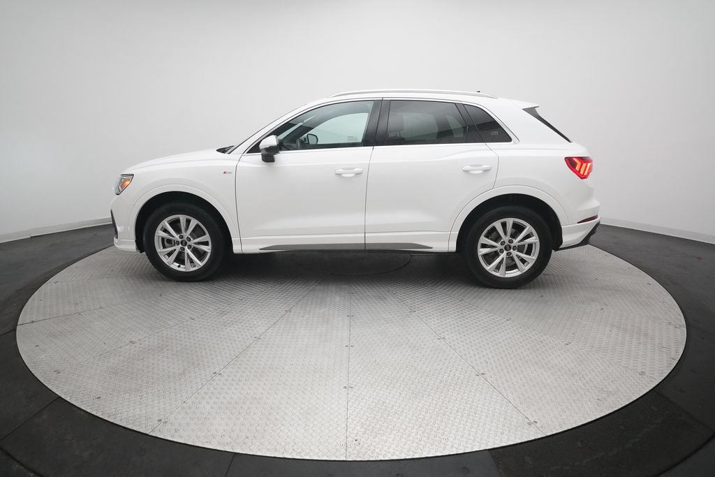 Used 2025 Audi Q3 2.0T Premium AWD/4WD image 24