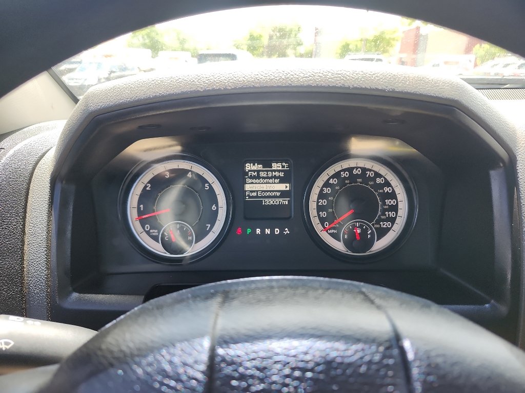 Used 2018 RAM 1500 Express AWD/4WD image 24