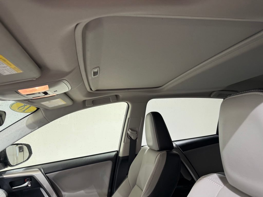 Certified 2018 Toyota RAV4 Limited AWD/4WD image 20