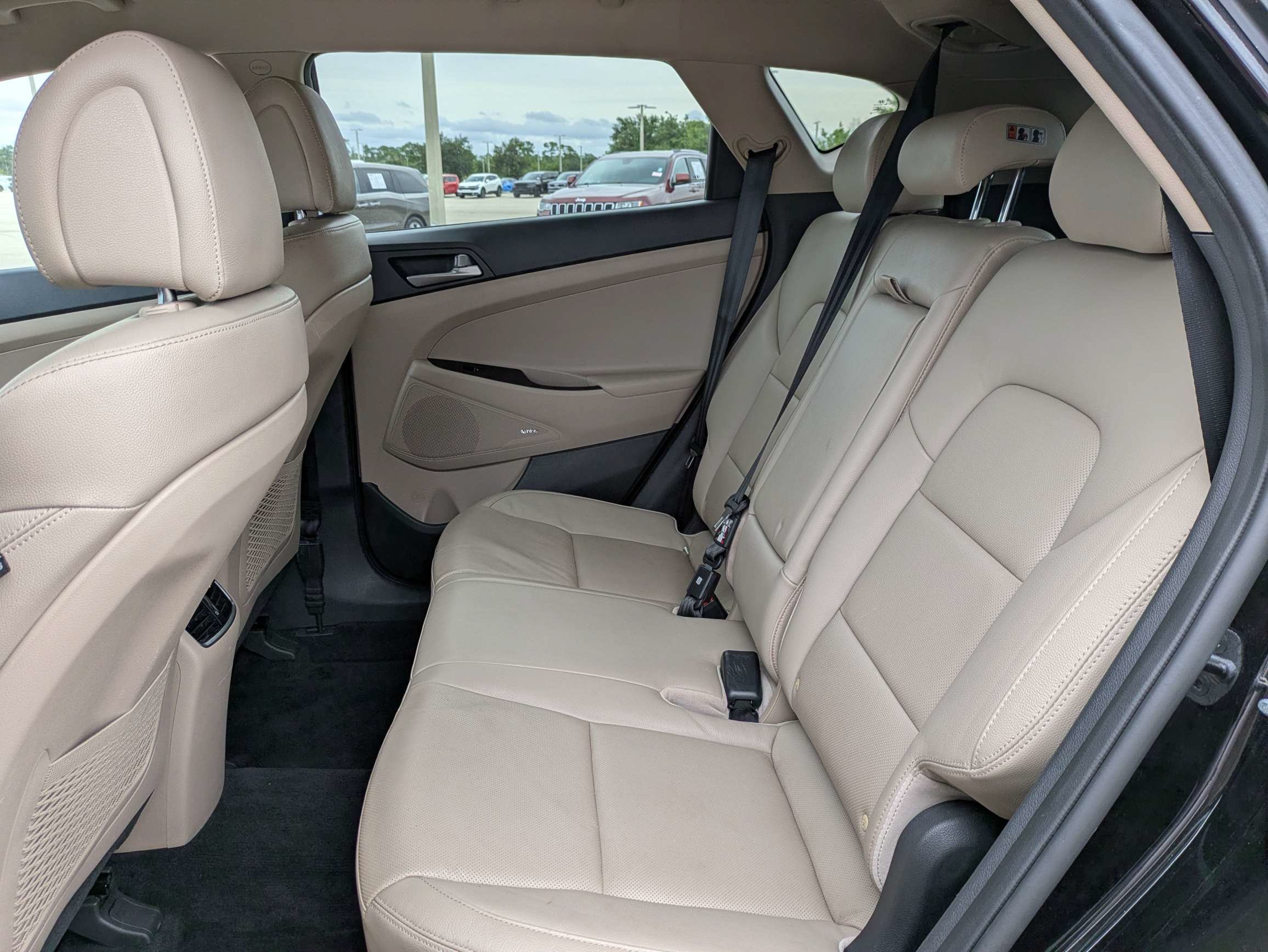 Used 2018 Hyundai Tucson Limited FWD image 15