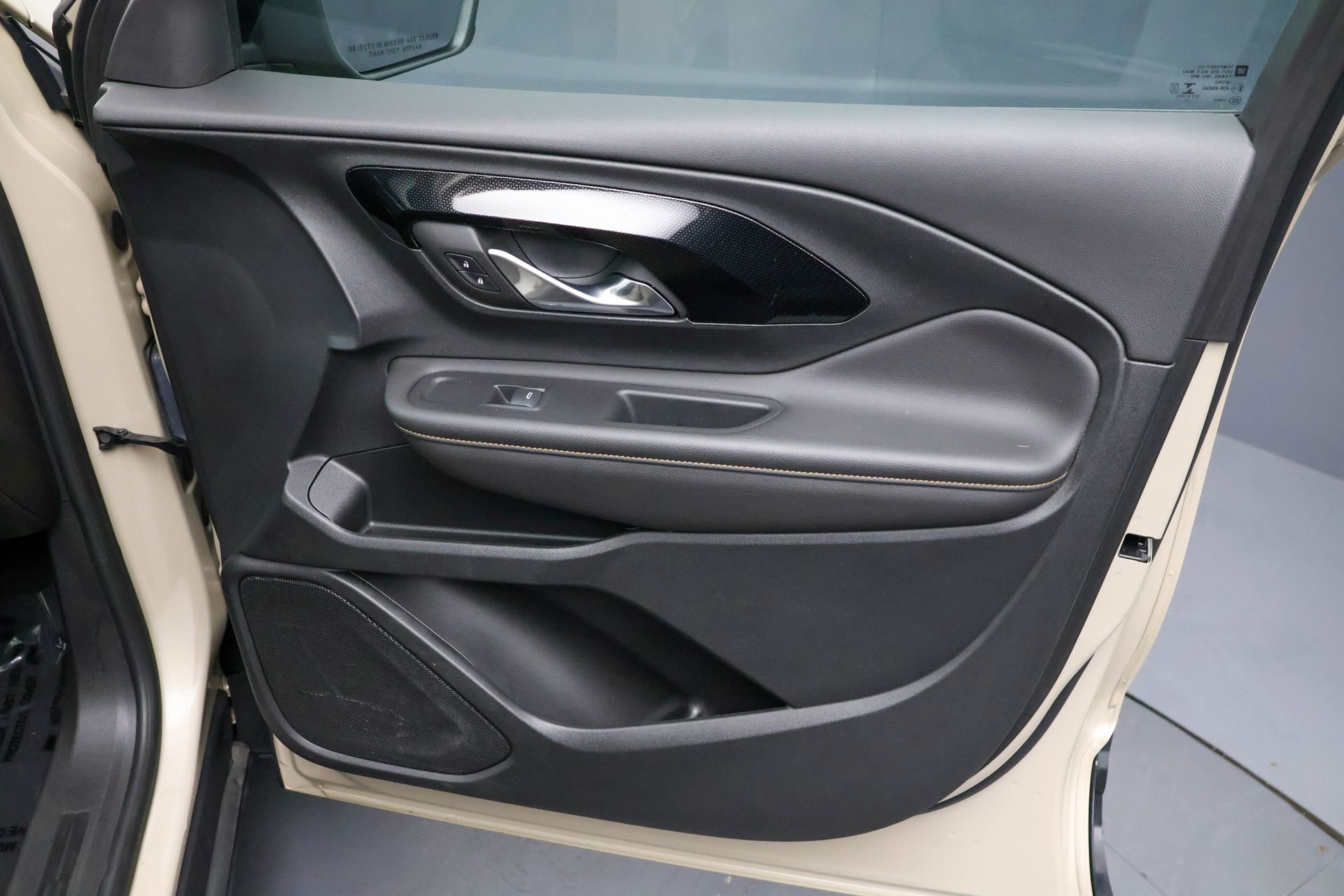 Used 2022 GMC Terrain AT4 image 36