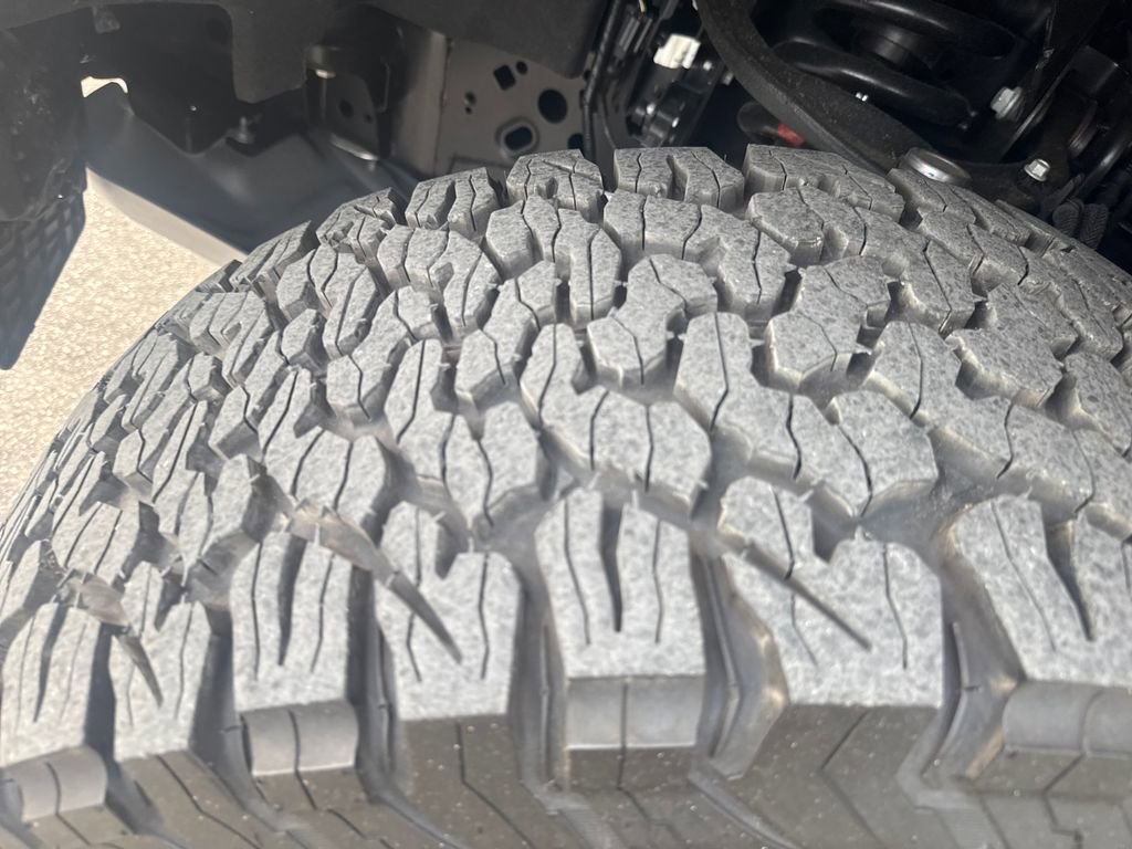 Used 2025 Ford F150 Raptor AWD/4WD image 30