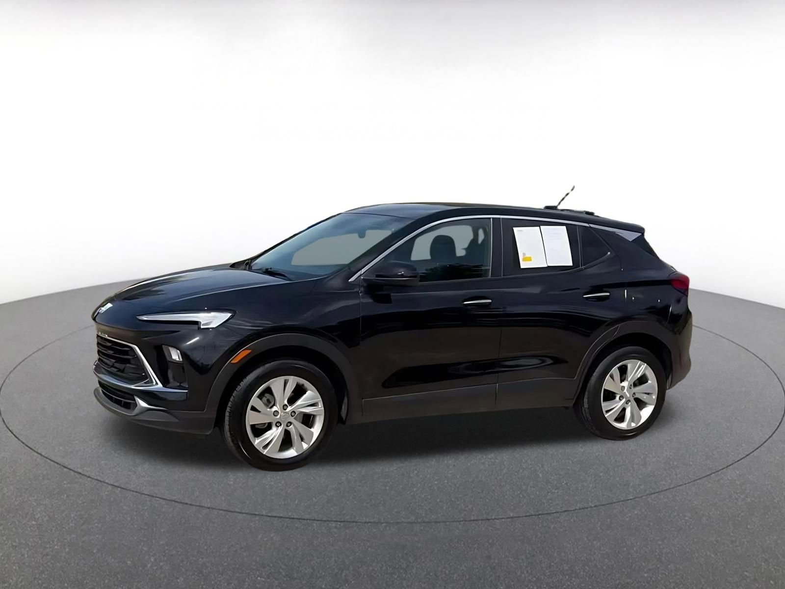 Used 2025 Buick Encore GX Preferred AWD/4WD image 8
