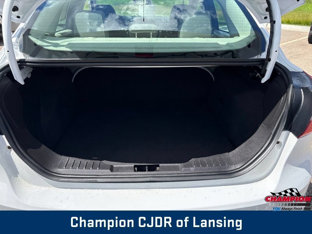 Used 2014 Ford Focus SE FWD image 12