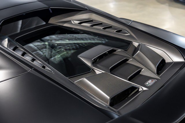 Used 2023 Lamborghini Huracan Tecnica RWD image 17
