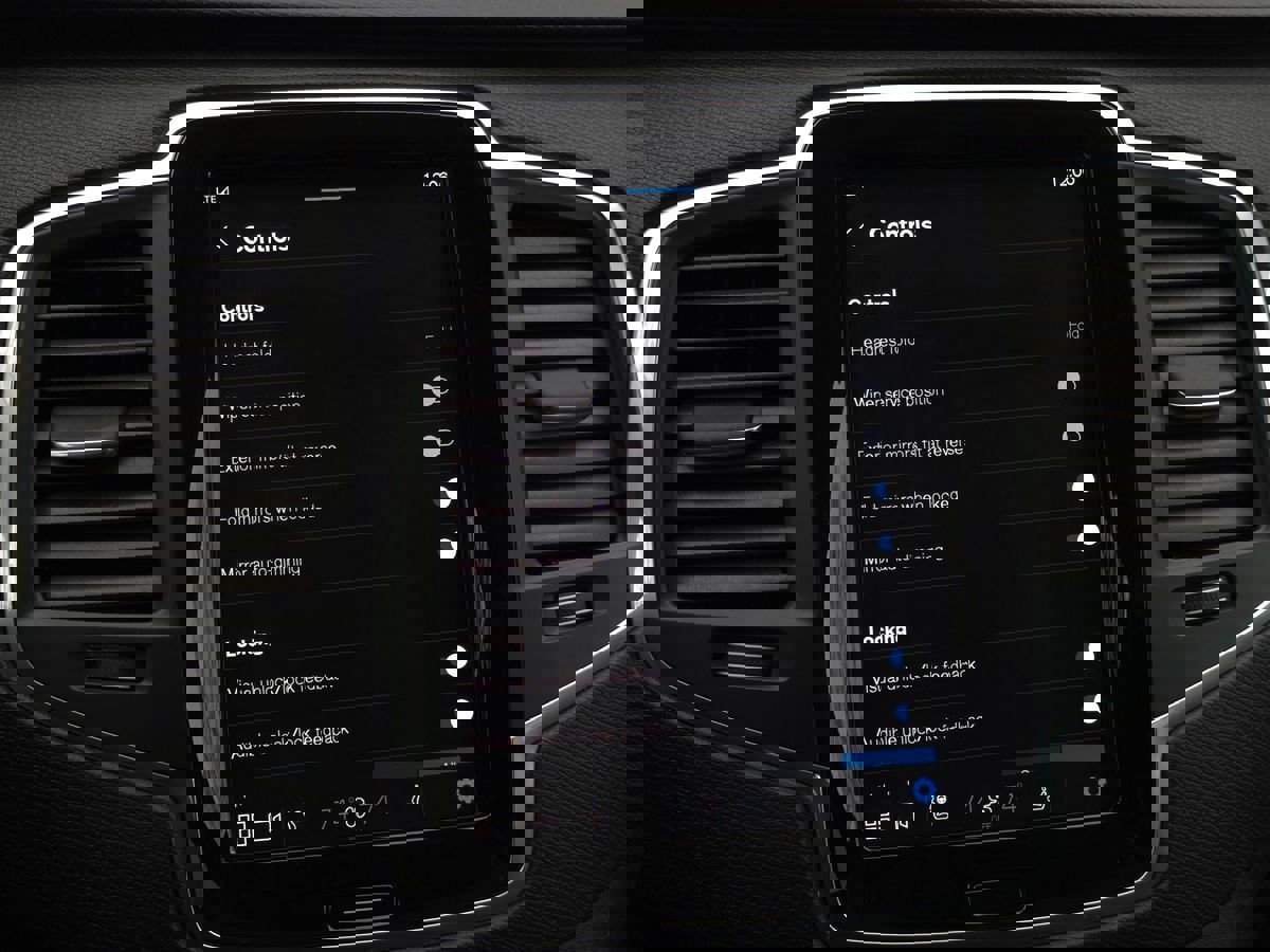 Used 2024 Volvo XC90 B5 Core w/ Climate Package image 46