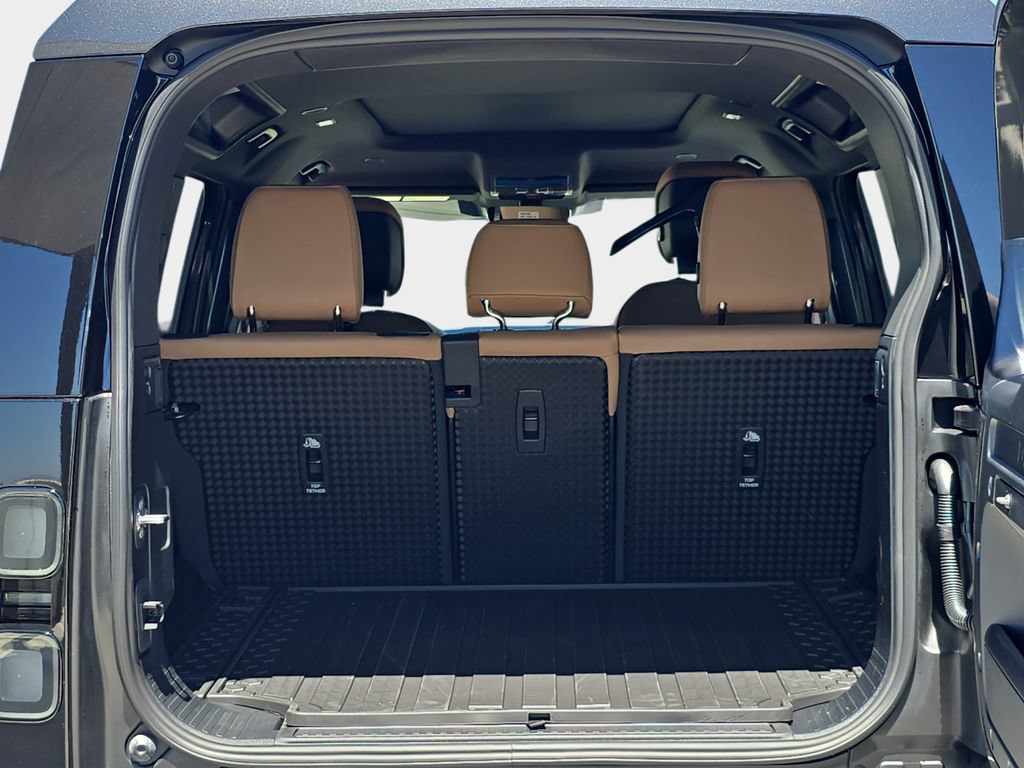 New 2026 Land Rover Defender 110 S AWD/4WD image 12