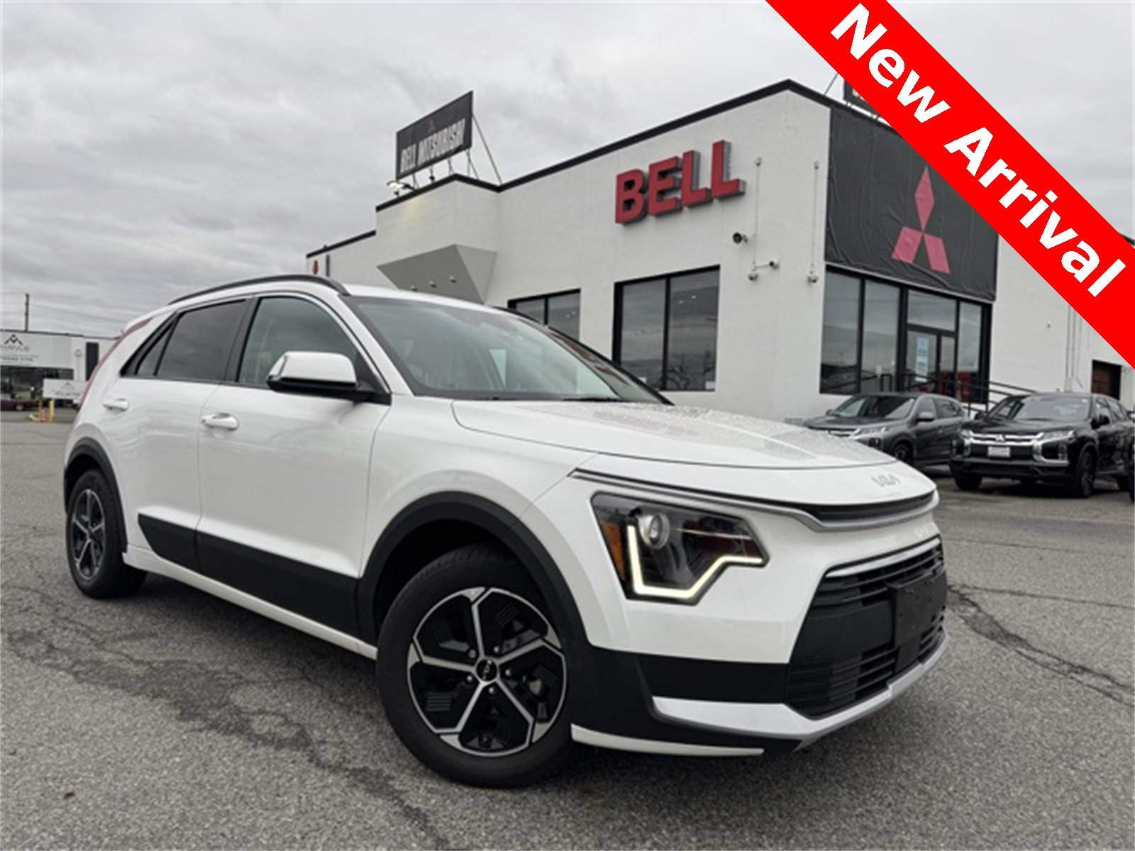 Used 2023 Kia Niro EX