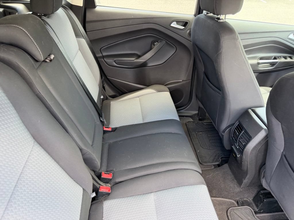 Used 2017 Ford Escape SE w/ Equipment Group 201A AWD/4WD image 16