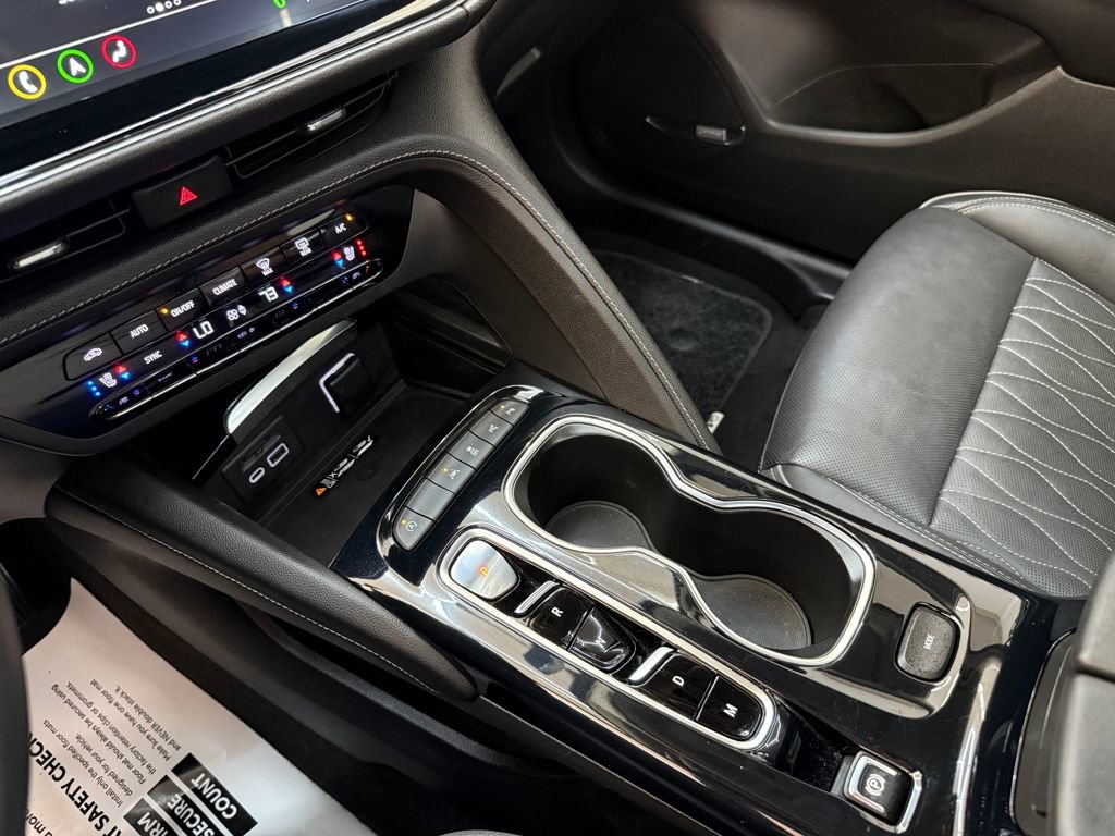 Used 2022 Buick Envision Avenir w/ Technology Package II image 15