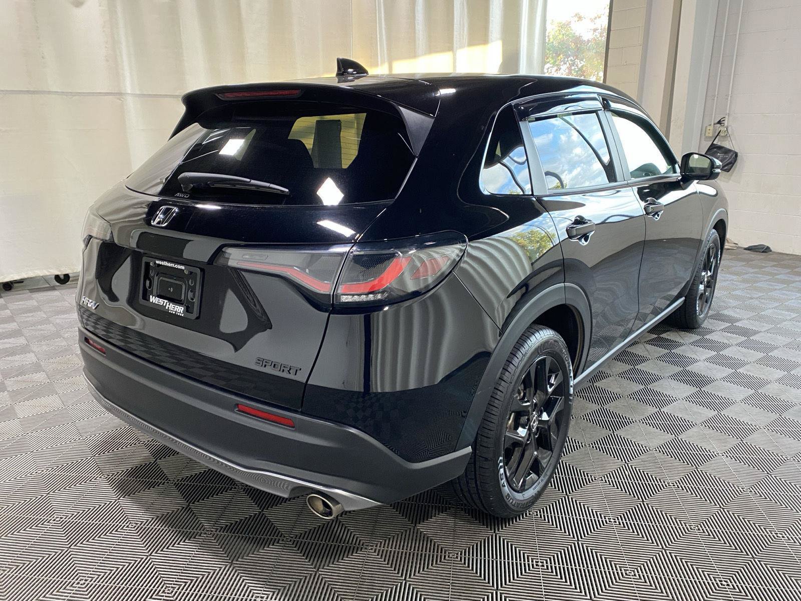 Used 2024 Honda HR-V Sport image 7
